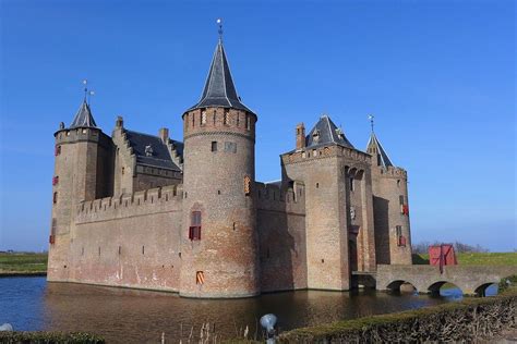 The Most Impressive Castles in the Netherlands | Castle, Medieval ...