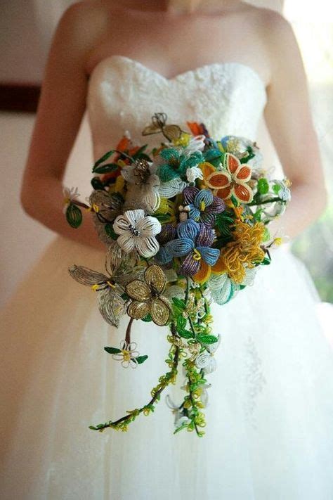 Bead flower bouquets. Interesting idea. (With images) | Beaded flowers patterns