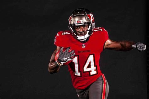 Chris Godwin Makes His NFL Top-100 Debut - Bucs Report