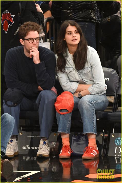 Sofia Black D'Elia & Husband Henry Joost Sit Courtside for New York ...