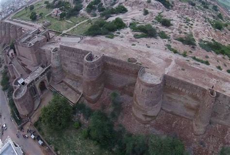 Ancient Forts In India Bhatner Fort Also Known As Hanumangarh Fort In ...