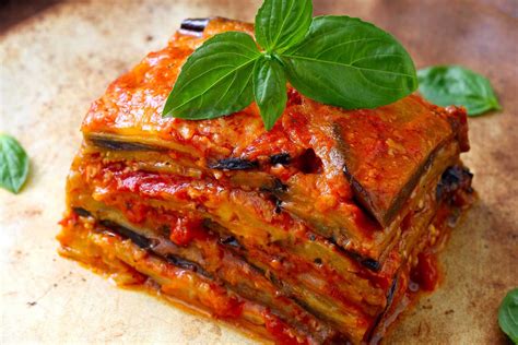 Eggplant Parmigiana Recipe | MaMaBlip