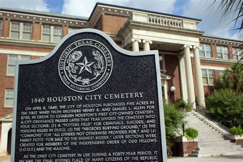 Jeff Davis Hospital, several Houston houses receive landmark designation