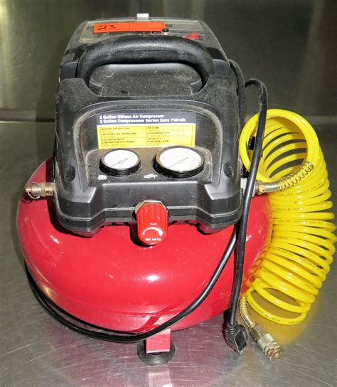 Central Pneumatic Model 95275 Air Compressor w/ Air Hose