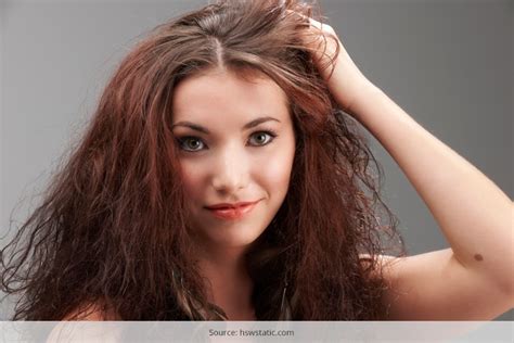 5 DIY Hair Masks For Frizzy Hair That Protects The Tresses While The ...