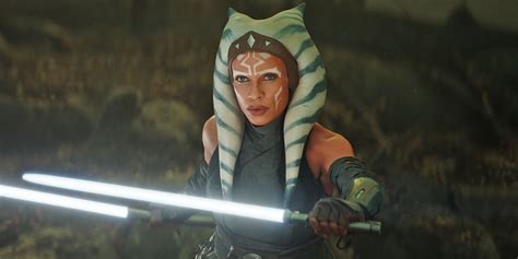 Ahsoka's Rosario Dawson Shows Off Her Lightsaber Skills on the DMZ Set