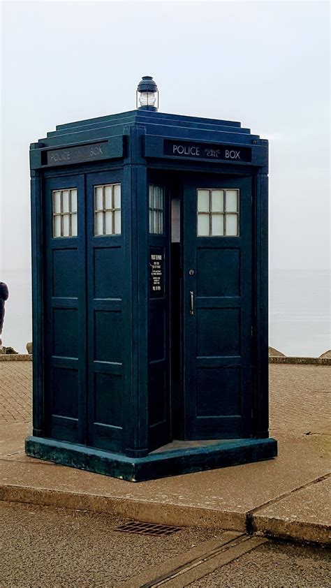 A closer look to a new TARDIS exterior https://i.redd.it/uylk8s042wq01.jpg (con imágenes) | Greatest