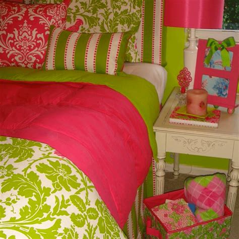 20 Dorm Rooms So Stylish You'll Wish They Were Yours - Seventeen.com Green Dorm Bedding, Dorm ...