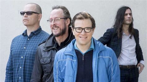 Weezer's OK Human Parlays Latest Gimmick into a Mostly Charming Set of Pop Tunes | Review