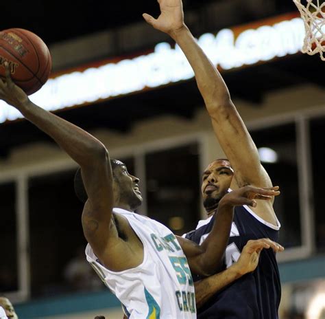 Akron men's basketball team falls to Coastal Carolina in overtime - cleveland.com