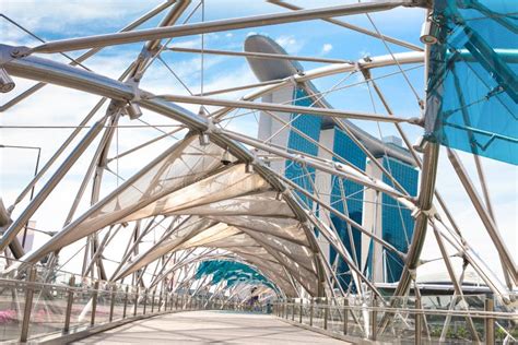 Helix Bridge in Singapore stock image. Image of district - 26052829