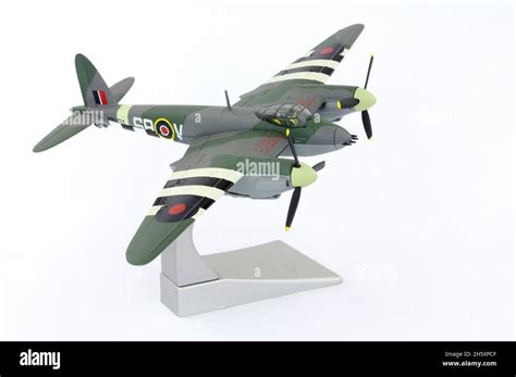 Corgi aviation archive collection die-cast metal De Havilland Mosquito fighter bomber 1/72 model ...