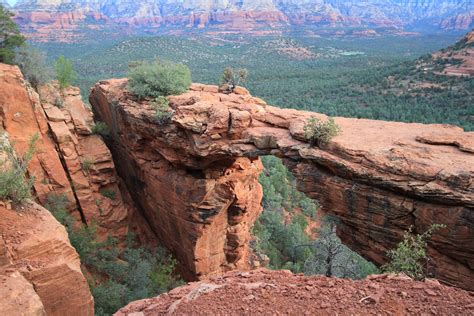 TravelMarx: Two Sedona Hikes: Devil’s Bridge and West Fork