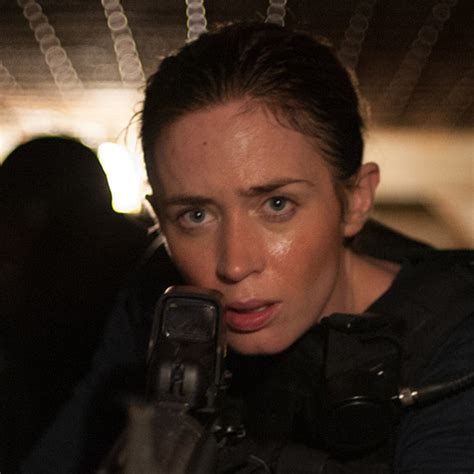 Did they... Did they put makeup on Emily Blunt on the Sicario poster? | Movie Feature ...