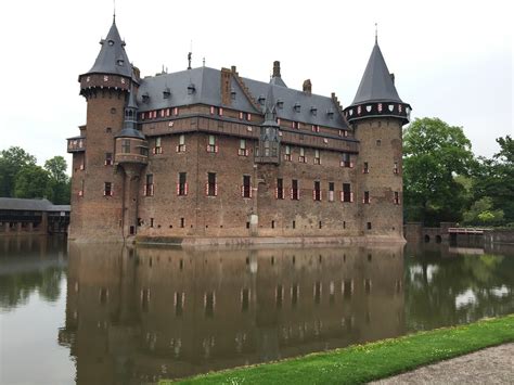 Castle , Kasteel de Haar near the suburb of Vleuten that i… | Flickr