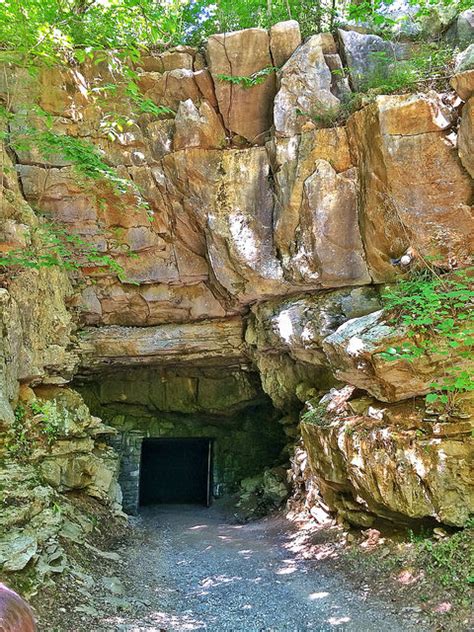 Cumberland Caverns: Tennessee's Must-See Cave System