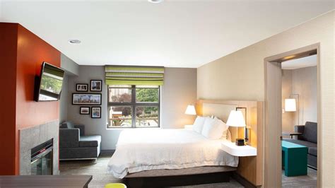 Hampton Inn & Suites Seattle-Downtown from $119. Seattle Hotel Deals ...