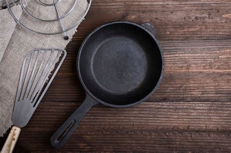 How to season a cast iron skillet: A guide for lazy cooks