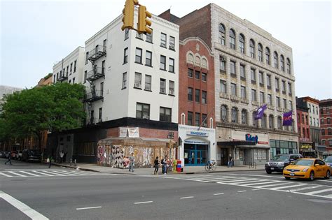 File:Fillmore East Exterior.jpg - Wikipedia, the free encyclopedia