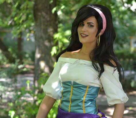 Esmeralda Disney Cosplay