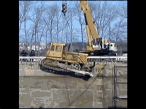 GIF crane - animated GIF on GIFER