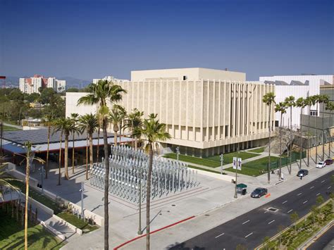 LACMA is being torn down right now – Omega Construction