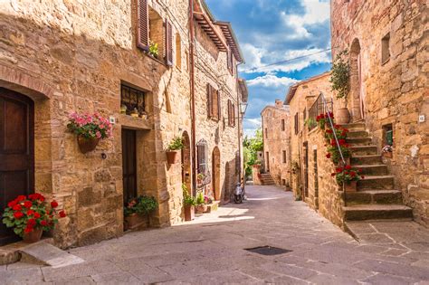 Hiking in Tuscany Val d'Orcia | Tourissimo