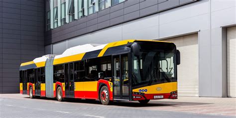 Warsaw orders 130 articulated electric buses from Solaris to replace diesel buses | Electrek