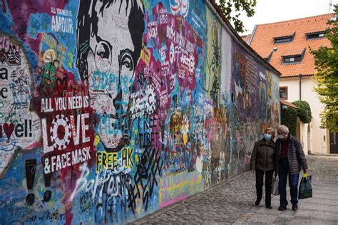 Prag: John-Lennon-Mauer wird neu gestaltet— Rolling Stone