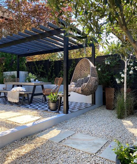 10 Pergola ideas from landscapers for urban backyards | Livingetc