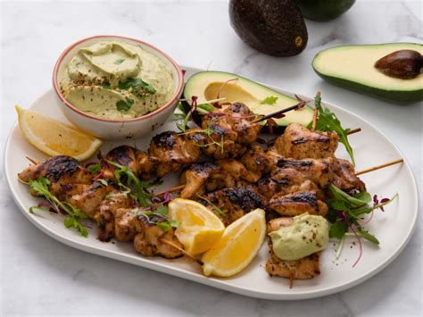 CHICKEN SOSATIES WITH AVOCADO SAUCE – SA Avocado Growers Association