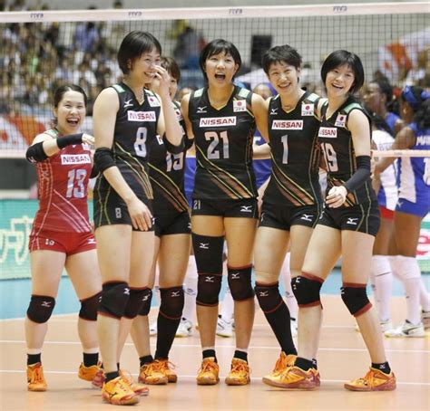 Koga shines as Japan cruises past Cuba | The Japan Times