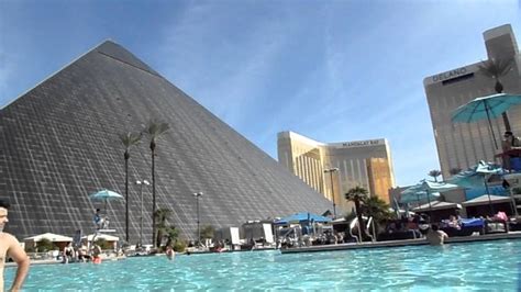 Luxor Hotel Swimming Pool, Las Vegas Nevada | Hotel swimming pool, Las vegas nevada, Luxor