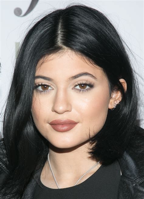 Kylie Jenner Has Grey Hair: See the Reality TV Star’s New Hair Color ...