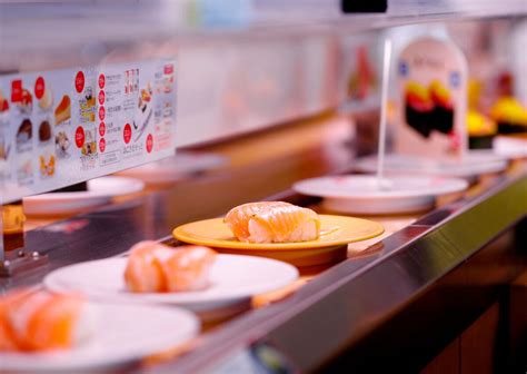 How to Eat Conveyor Belt Sushi in Japan