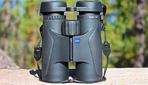 Zeiss Terra ED 10x42 Binocular Review