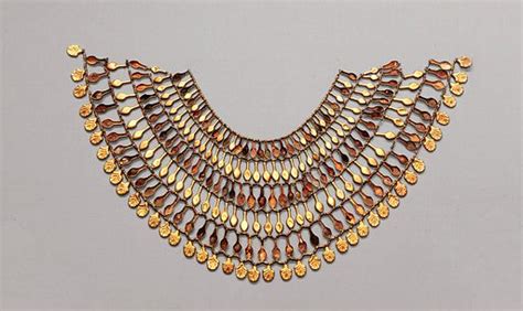 Broad collar of Nefer Amulets free public domain image | Look and Learn