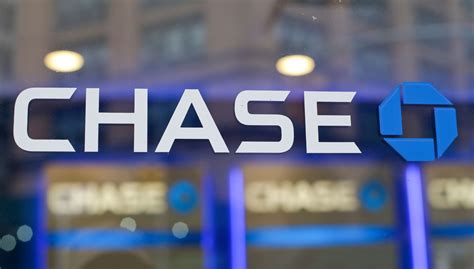 Chase forgave all the credit-card debt of its Canadian customers — Quartz