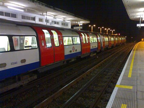 East Finchley tube station in London | Facing north towards … | Flickr