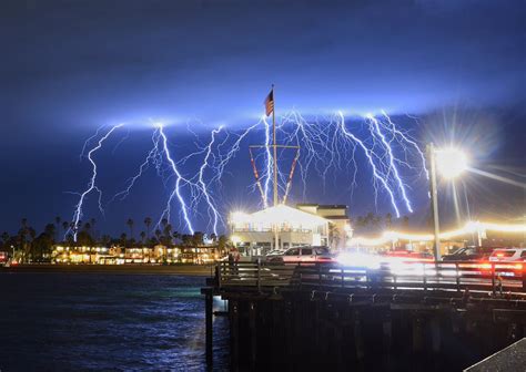 Increíbles imágenes de la tormenta eléctrica en el sur de California | La Opinión