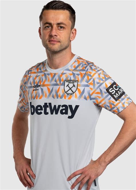 New Umbro West Ham Away GK Shirt 22-23 | Orange & Grey WHUFC Goalkeeper ...