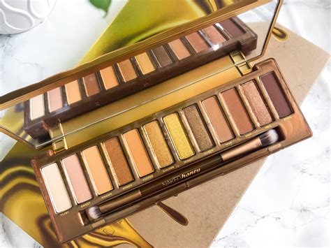 Urban Decay Naked Honey Eyeshadow Palette | Review and Swatches - Cat's Daily Living