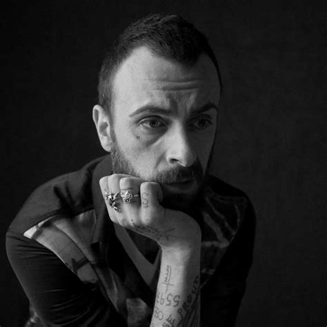 Preacher’s Joseph Gilgun Isn’t Afraid to Be Human | MONROWE Magazine