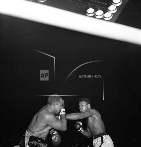 Muhammad Ali vs. Archie Moore Boxing | Buy Photos | AP Images | DetailView