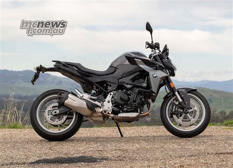 BMW F 900 R Review | MCNews