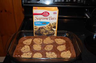 Kaylee and Kylie: -Betty Crocker Cookie Brownie Supreme Bars-