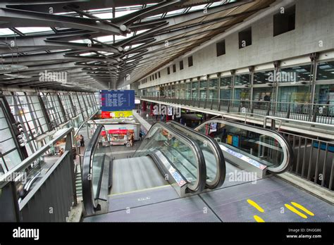 Lucerne railway station in Switzerland Stock Photo, Royalty Free Image: 64902886 - Alamy