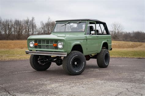 1977 Ford Bronco | Ford Bronco Restoration Experts - Maxlider Brothers ...