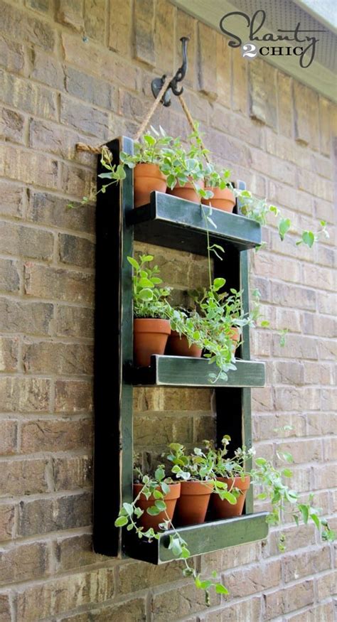 32+ Creative DIY Outdoor Hanging Planter Ideas and Projects