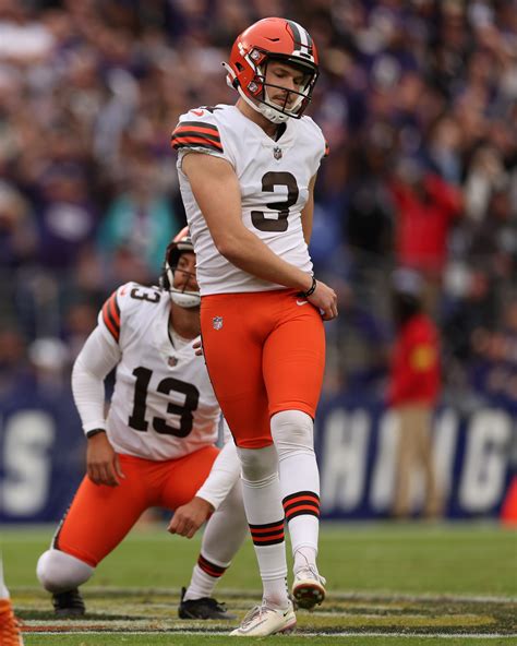 Cleveland Browns kicker Cade York's blocked field goal attempt for a ...